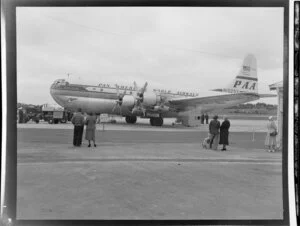 Pan American World Airways, Boeing 377 stratocruiser, Clipper Rainbow, Whenuapai, Auckland