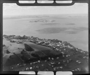 Glendowie, Auckland, showing Browns Island