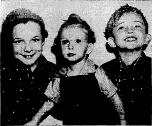 A scene from "Sandy is a Lady," with Baby Sandy and a big cast of comedians which comes to the Paramount Theatre. (Evening Post, 15 August 1940)
