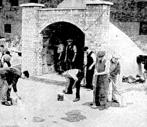 Fox Photo. Britain's biggest air-raid shelter was recently completed in Southwark, London, and is estimated to hold 14,000 people. Here is an entrance in Borough High Street, one of several. The shelter is made in the. Borough Tube Tunnel, ivhich was built in 1892, and has been adapted at a cost of £50,000. (Evening Post, 21 August 1940)