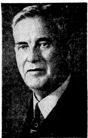 S. P. Andrew and-Sons-Photo. Mr. D. Macaskill, senior inspector of primary schools in the Welling' ton Education District, who has retired after nearly forty-eight years9 service in the cause of education. (Evening Post, 08 March 1940)