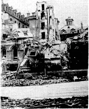 A view of the damage done to St. Thomas's Hospital, one of the large London hospitals ivhich have suffered from indiscriminate bomb ins. (Evening Post, 19 November 1940)