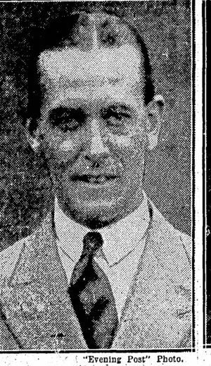 MR. HAROLD GILLIGAN, who met the New Zealand cricket team at Southampton. He captained the M.C.C.; team which toured the D – .... _^j "^ i^inon on ' ' (Evening Post, 01 May 1931)
