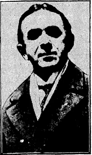 Evening Post" Photo. MR. W. H. DIXON, director of the Royal Christchurch Musical Society, who, Has -arrived .at Sydney on his way from England; (Evening Post, 06 May 1933)