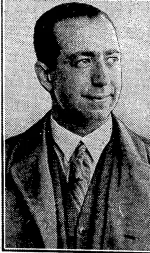 Evening Post" Photo. DR. KURT KREIELSHEIMER. , a German scientist, who arrivea today by the lonic. He goes tc Auckland to carry out research ' work. (Evening Post, 29 June 1934)