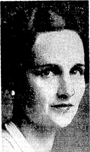 S. P. Andrew Plioto. Mrs. Jeffrey Manning, who arrived from Calcutta tJiis week. Hermother gave a "five o'clock" parly yesterday afternoon in her honour. (Evening Post, 26 March 1938)