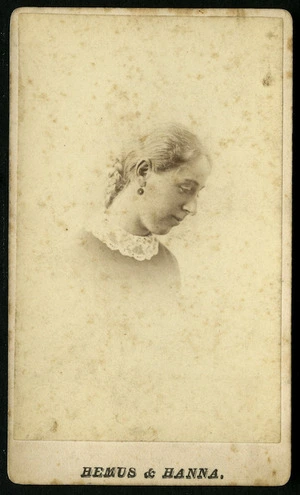 Hemus & Hanna (Auckland) fl 1879-1882 :Portrait of unidentified woman