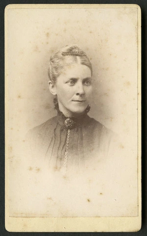 Heudeyoro, J (Perth) fl 1880s :Portrait of unidentified woman