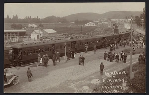 Train at Waipawa railway station, Hawke's Bay, carrying men departing for service in World War I
