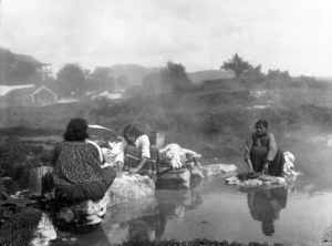 Women washing clothes in the Ruapeka Lagoon, Ohinemutu