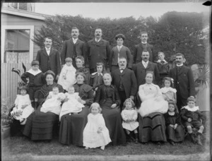 Unidentified family, probably Christchurch district