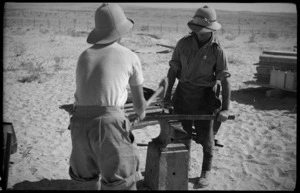 NZ engineers blacksmithing in the Western Desert