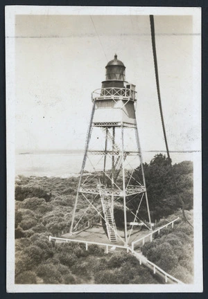 Creator unknown : Photograph of Farewell Spit lighthouse
