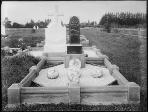 Memorial stone on grave of Anna Horsnell, Sydenham Cemetery, Christchurch