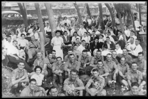 NZ convalescent troops in the grounds of the Zaidan residence, Maadi