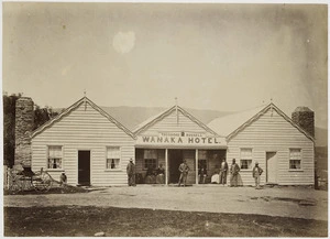 Photograph of the Wanaka Hotel
