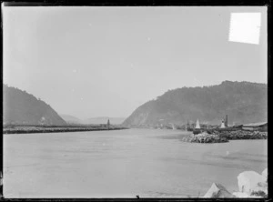 Creator unknown: Photograph of Greymouth Harbour