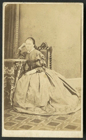 London Portrait Gallery (Daylesford) fl 1870s :Portrait of unidentified woman