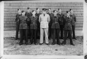 NZ wireless operators and air gunners who have completed their training at Mountain View Air Force Station, Canada