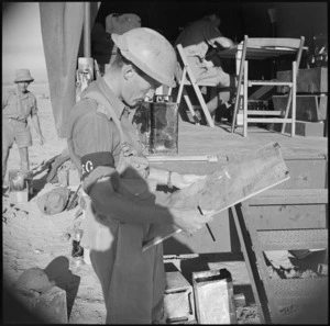 NZ staff captain on manoeuvres at El Saff, Egypt, during World War II