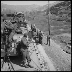 NZ troops on way forward, Greece