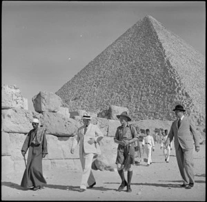 Prime Minister Peter Fraser and Lt Col Waite at the pyramids, Egypt