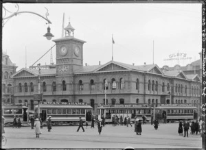Christchurch Post Office, and trams, Cathedral Square