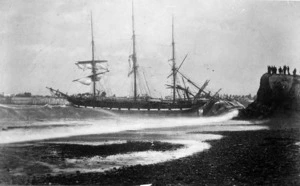 The wreck of the ship "Ben Venue", Caroline Bay, Timaru