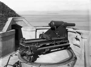 Sixty four pound gun at Fort Buckley, Kaiwharawhara, Wellington