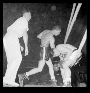 Boxers, Vaughn versus Tuna Scanlan, Wellington Town Hall