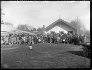 Group photograph taken at Bridge Pa, Hawkes Bay