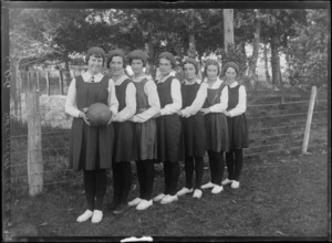Women's basketball team, Hastings