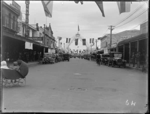 Heretaunga Street, Hastings, decorated for the Advance Hastings Carnival