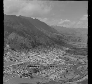 Te Aroha, Waikato Region, showing housing and hills