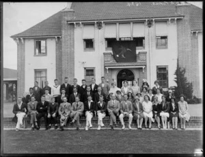 Group in front of building for Hastings High School class reunion, Hawke's Bay District