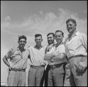 NZ merchant seamen visit NZ Base Camp at Maadi, World War II