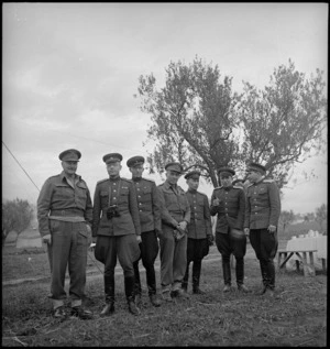 Russian military observers with General Freyberg and Colonel Hanson in Italy, World War II - Photograph taken by G Kaye