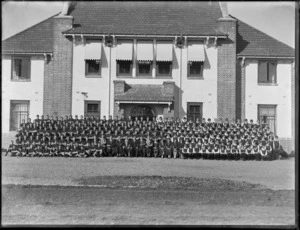 Hastings High School students and staff in front of the building, Hawkes Bay District