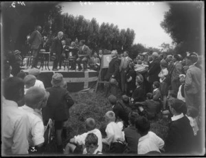 Crowd gathered for speeches, Clive School 50th Anniversary Celebrations, Hawkes Bay