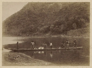 View of a canoe and its crew on the Wanganui River