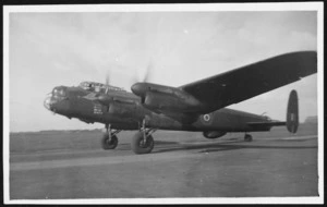 Photograph of bomber [Lancaster?]