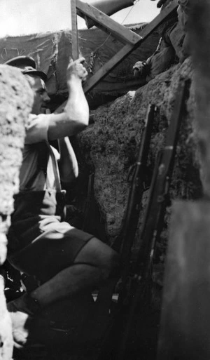 Soldier with a periscope rifle, Gallipoli, Turkey