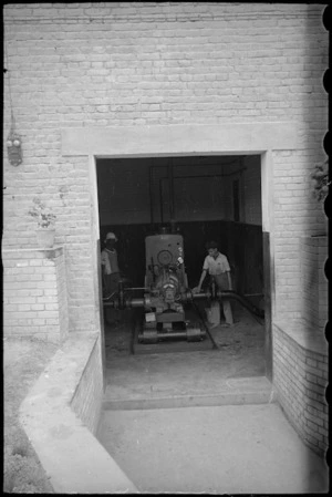Water pump at Digla, Egypt, World War II - Photograph taken by George Bull