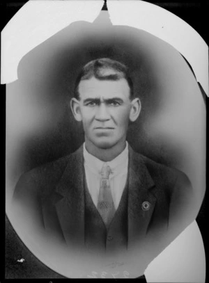 Head and shoulders portrait of an unidentified man - photographer Diamond & Hart Ltd