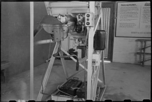 Working model of the Westinghouse Gyro Stabilizer at the NZ Armoured Training School at Maadi Camp, Egypt - Photograph taken by George Bull