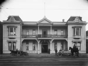 Newmarket Hotel, later the Imperial Hotel, Victoria Avenue, Wanganui