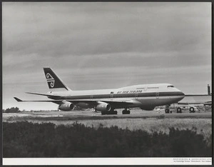 Air New Zealand Boeing 747-400 aircraft - Photograph taken by Mannering and Associates Ltd