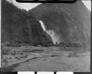 Bowen Falls, Milford Sound, Southland District