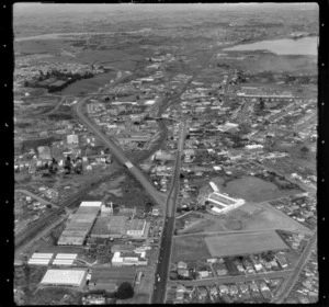 Penrose, Auckland, with Penrose High School on the right