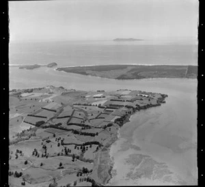 Tauranga Harbour entrance, Bay of Plenty, with Mayor Island in the background